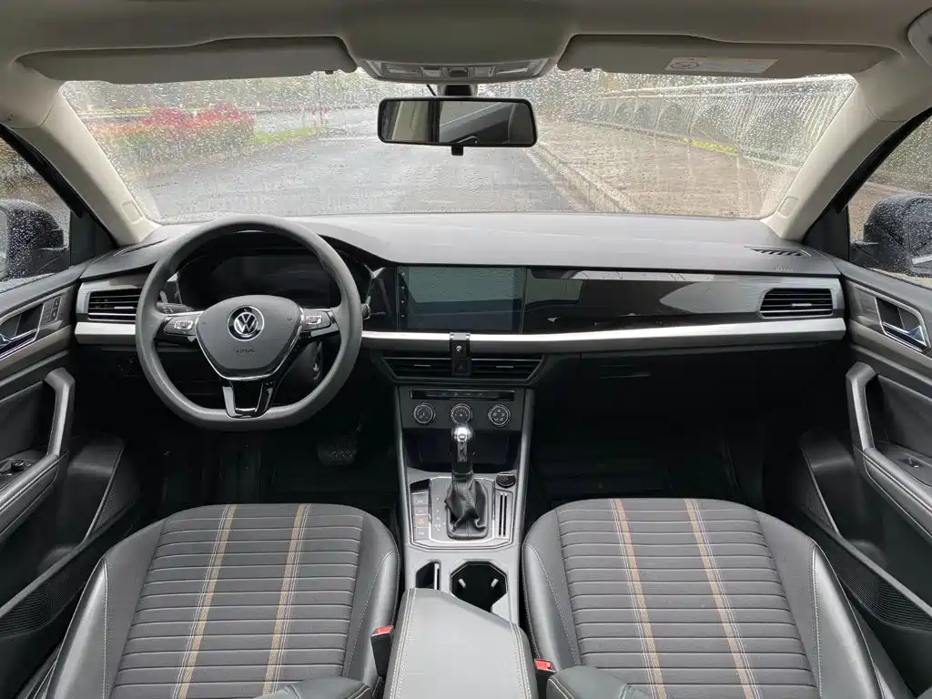 Volkswagen Lavida — миниатюра 6