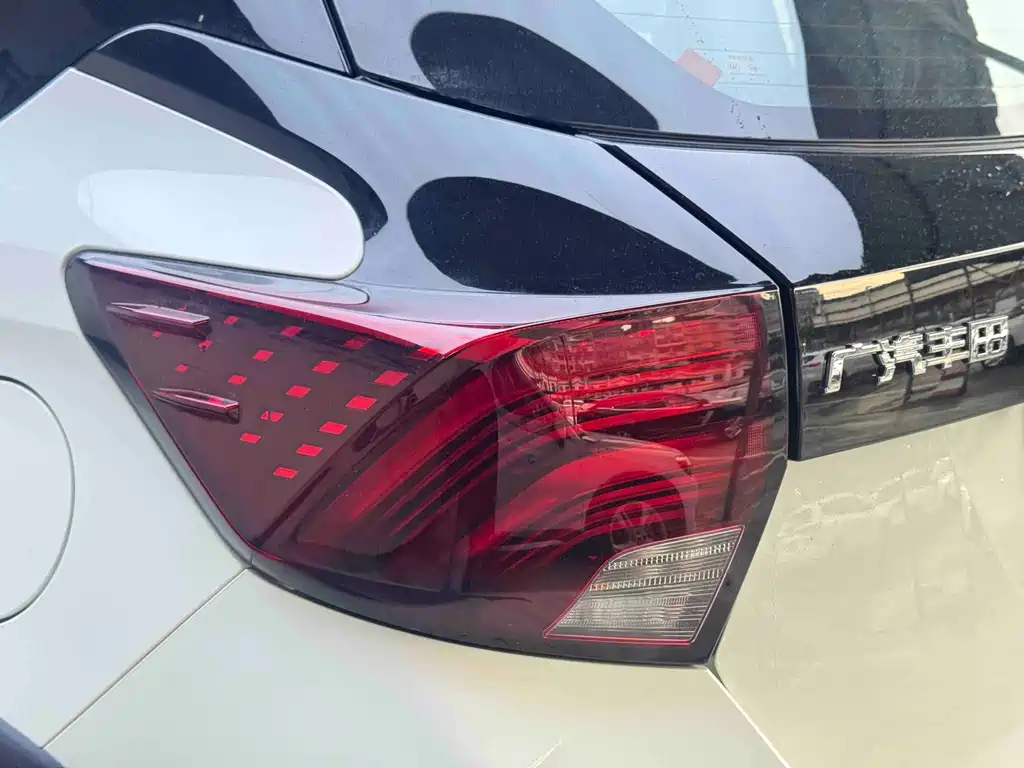 Toyota Yaris L — миниатюра 40
