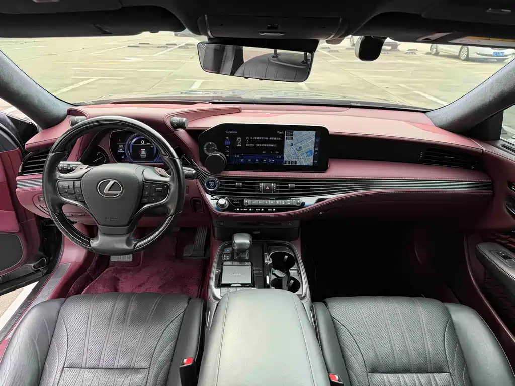 Lexus LS — миниатюра 10