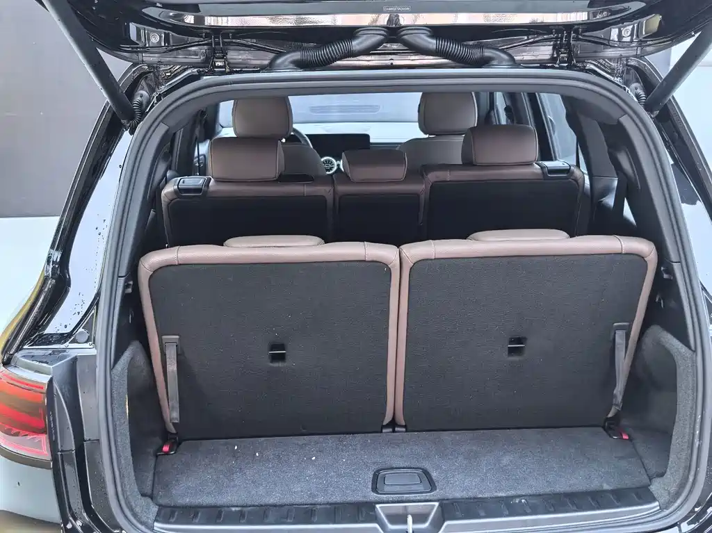 Mercedes-Benz GLB — миниатюра 44