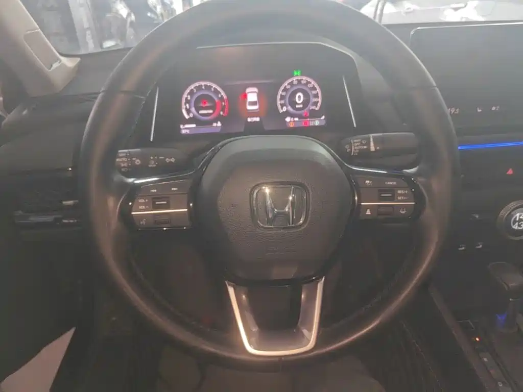 Honda Accord — миниатюра 11