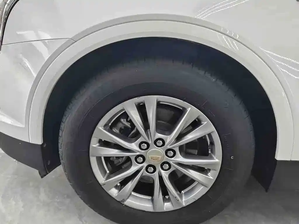 Cadillac XT5 — миниатюра 5