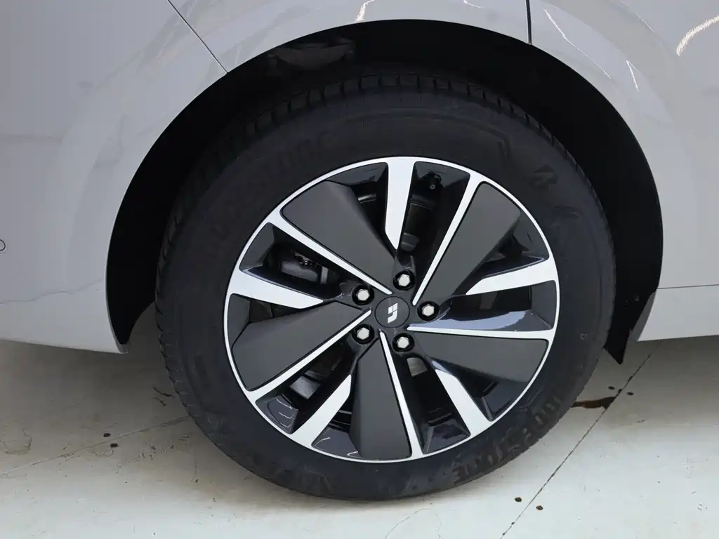 Li Auto Li L6 — миниатюра 27