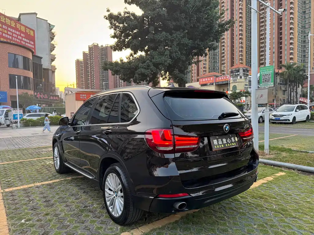 BMW X5 (Import) — миниатюра 6