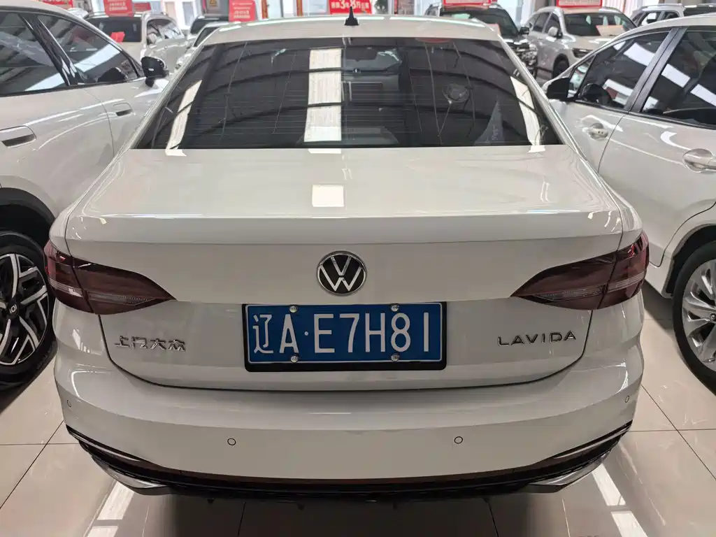 Volkswagen Lavida — миниатюра 4