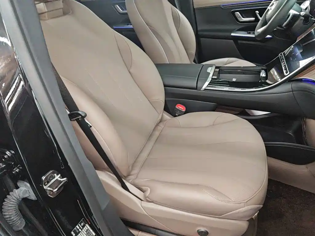 Mercedes-Benz EQE SUV — миниатюра 25