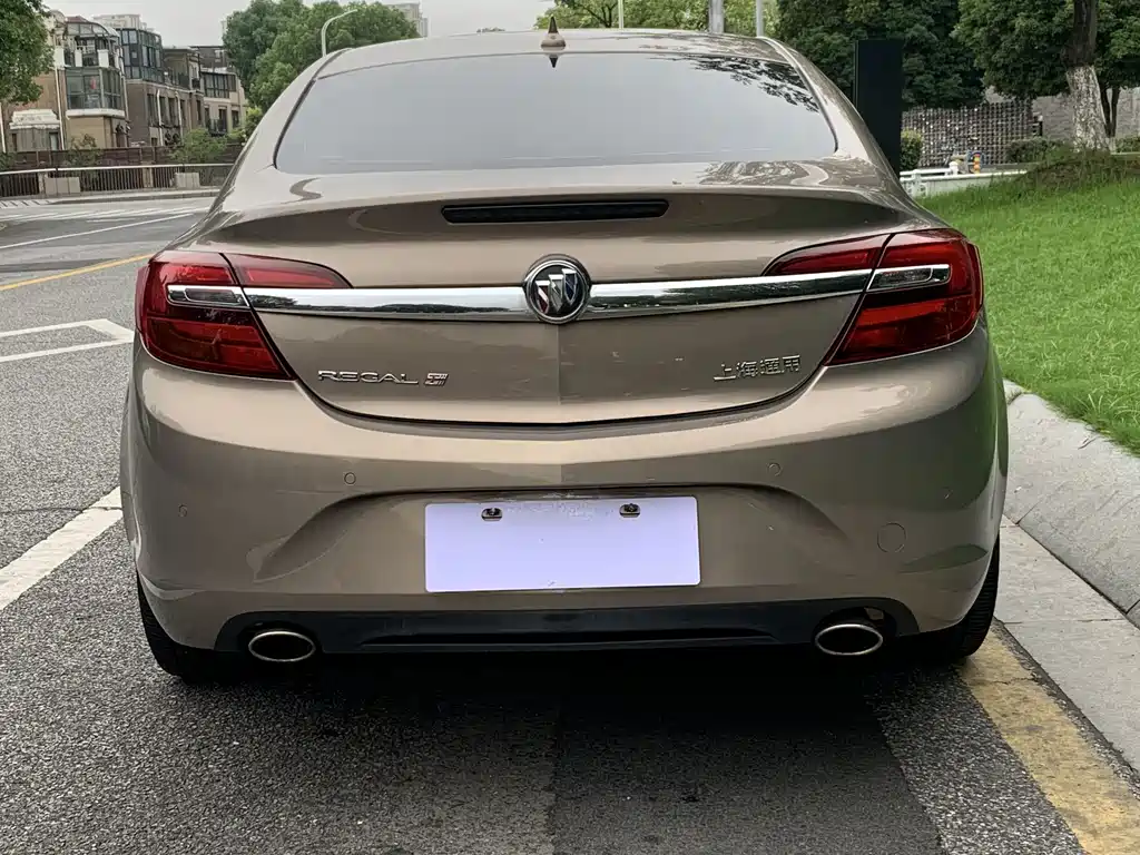 Buick Regal — миниатюра 7