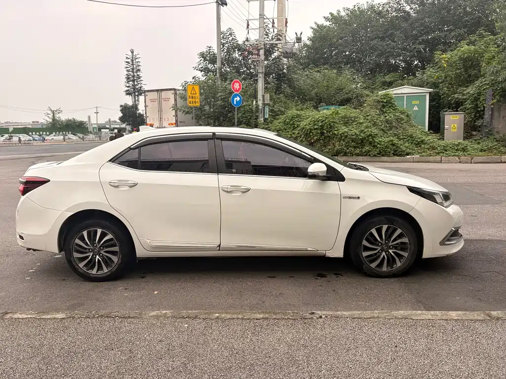 Toyota Corolla — миниатюра 4