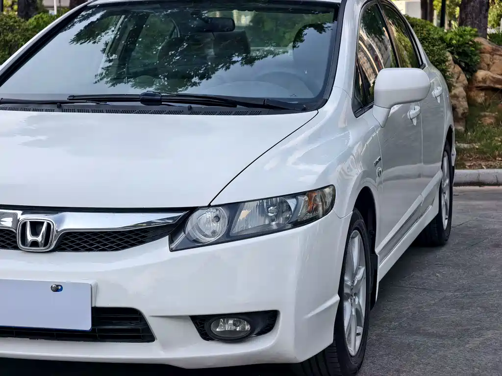 Honda Civic — миниатюра 4