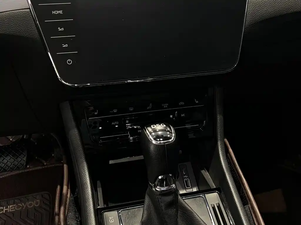 Skoda Superb — миниатюра 14