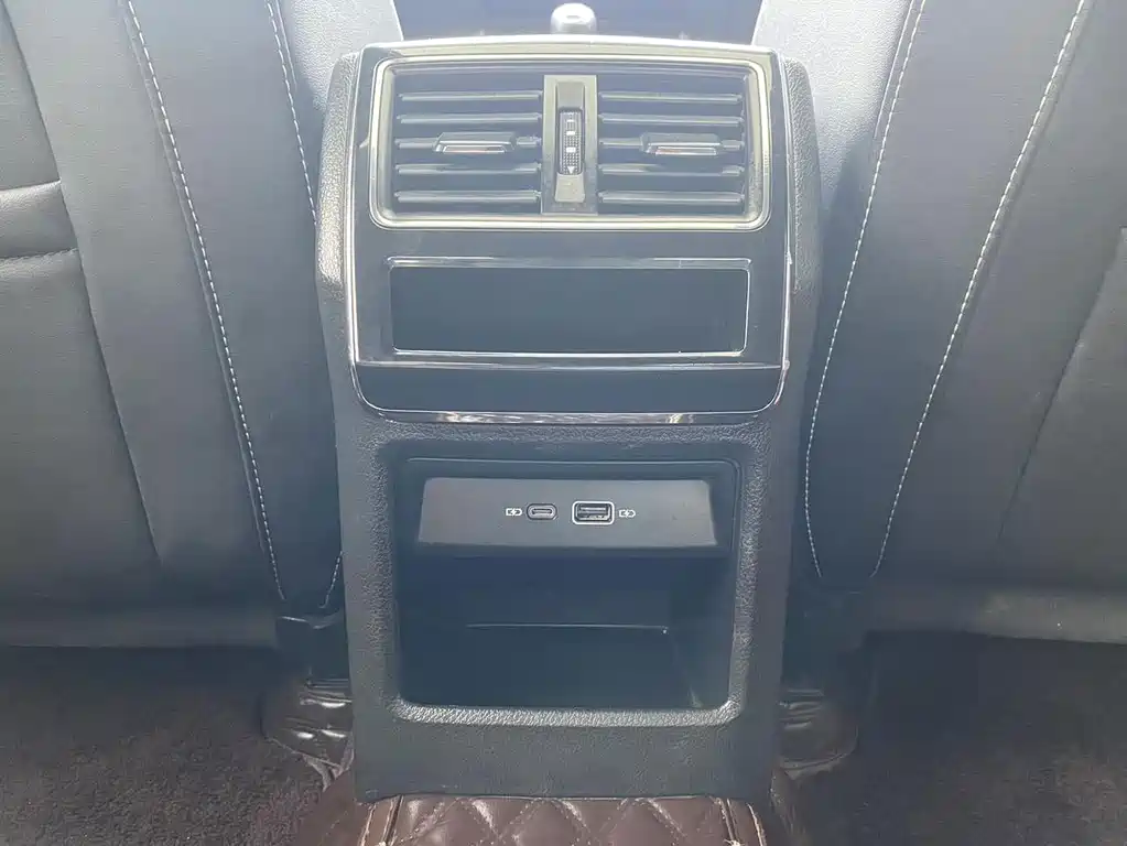 Skoda Superb — миниатюра 17