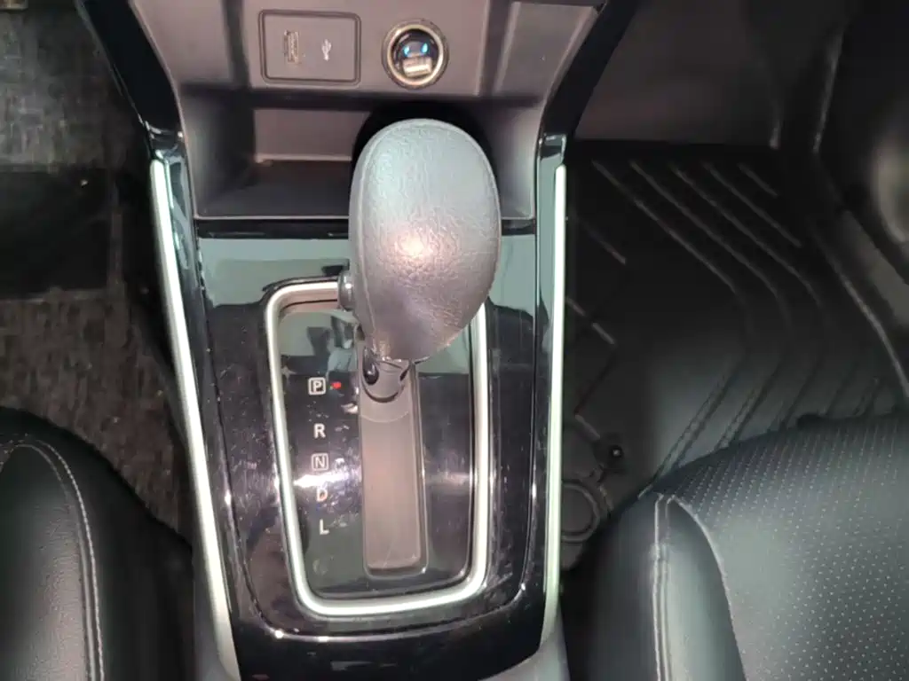 Nissan Sylphy — миниатюра 14