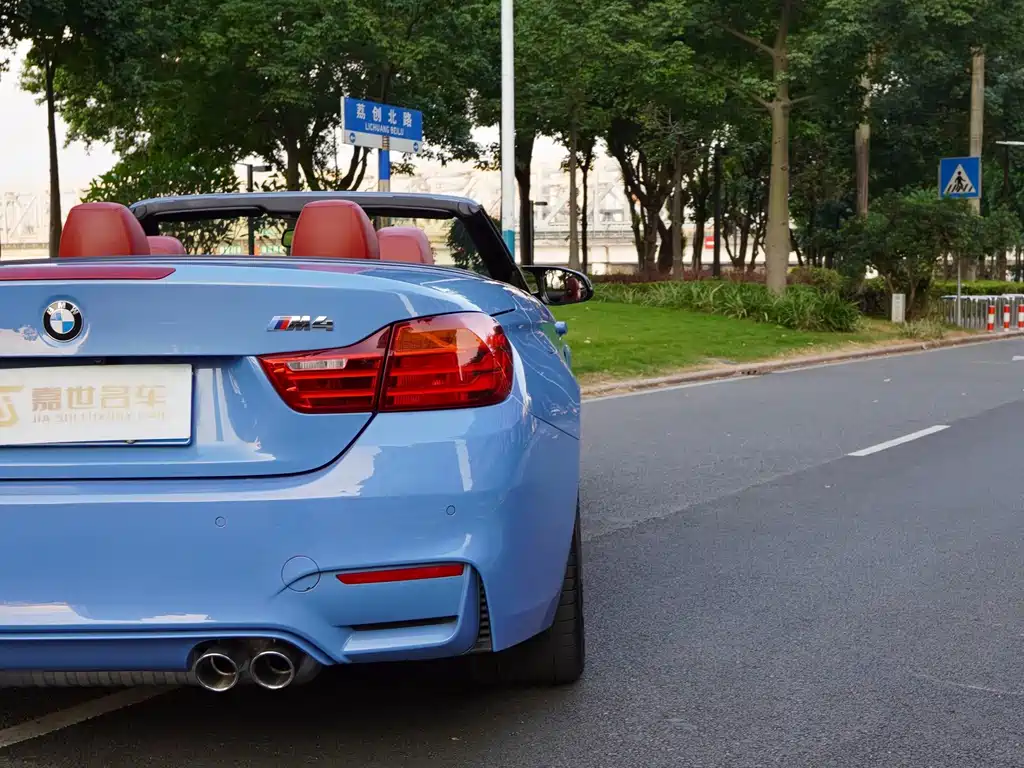 BMW M4 — миниатюра 30