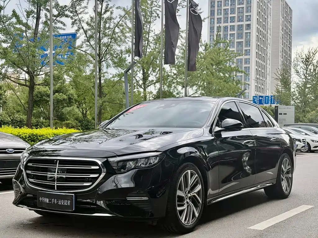 Mercedes-Benz E-Class E 2024 E 300 L Fashion