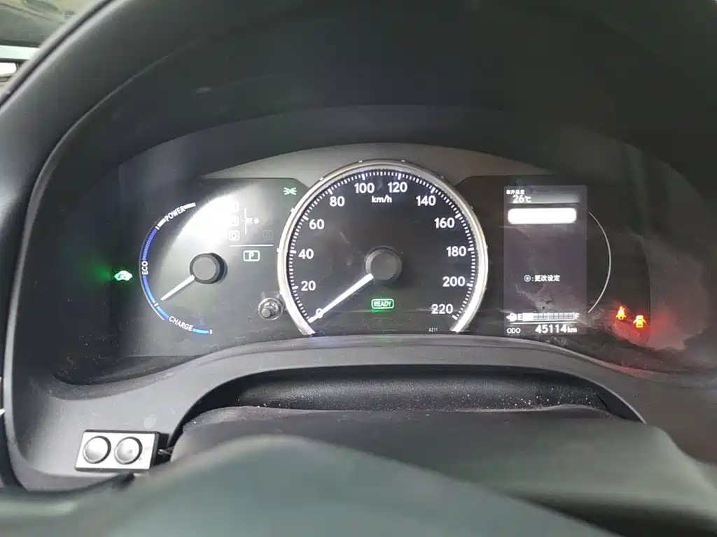 Lexus CT — миниатюра 17