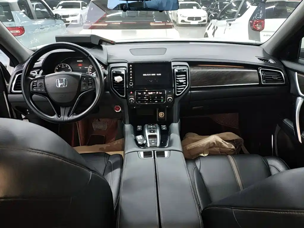 Honda UR-V — миниатюра 10