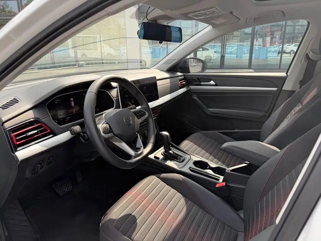 Volkswagen Lavida — миниатюра 7