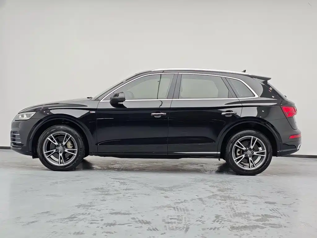 Audi Q5L — миниатюра 7