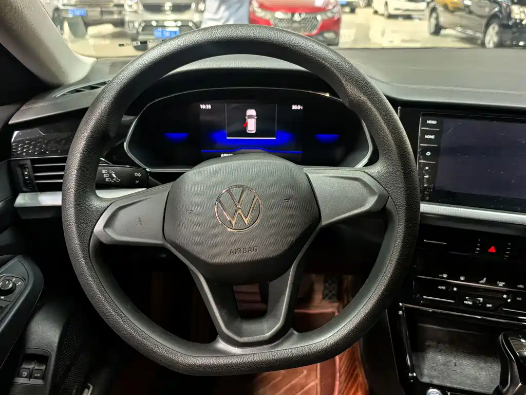 Volkswagen 帕萨特插电混动 — миниатюра 9