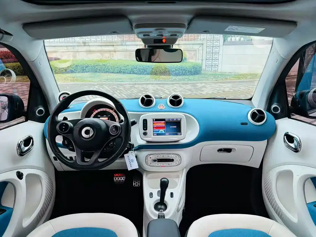 smart Smart Fortwo — миниатюра 5