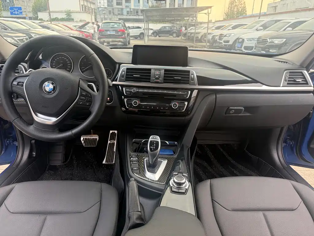 BMW 3 Series — миниатюра 7