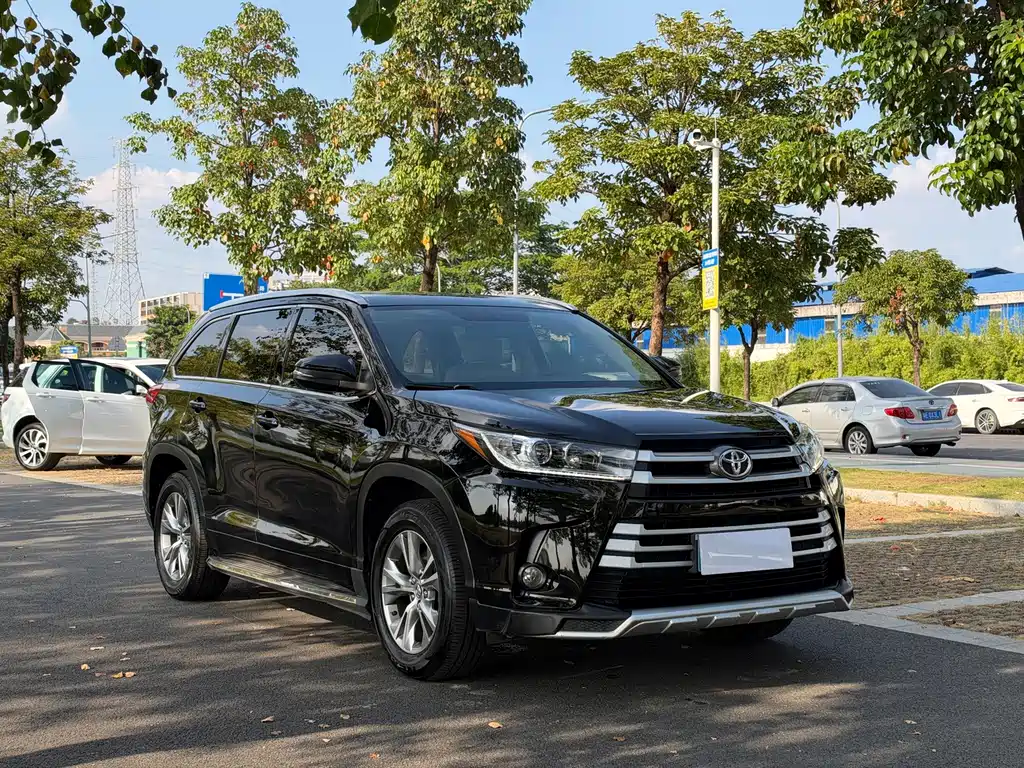 Toyota Highlander — миниатюра 3