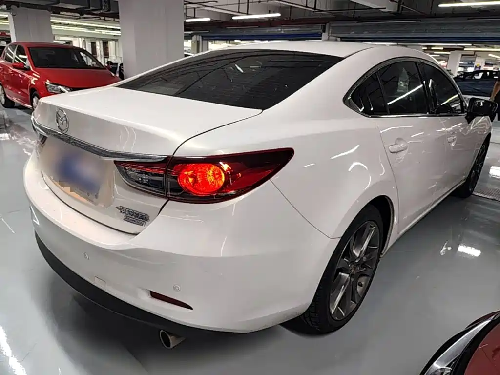 Mazda Atenza — миниатюра 7
