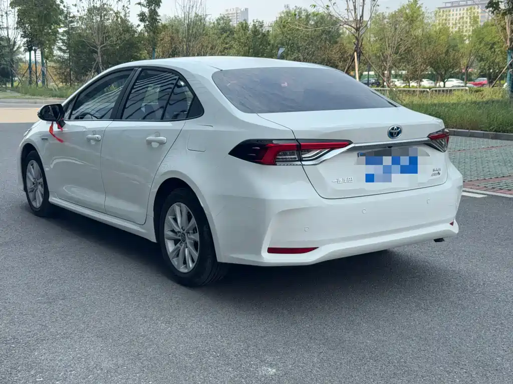 Toyota Corolla — миниатюра 10