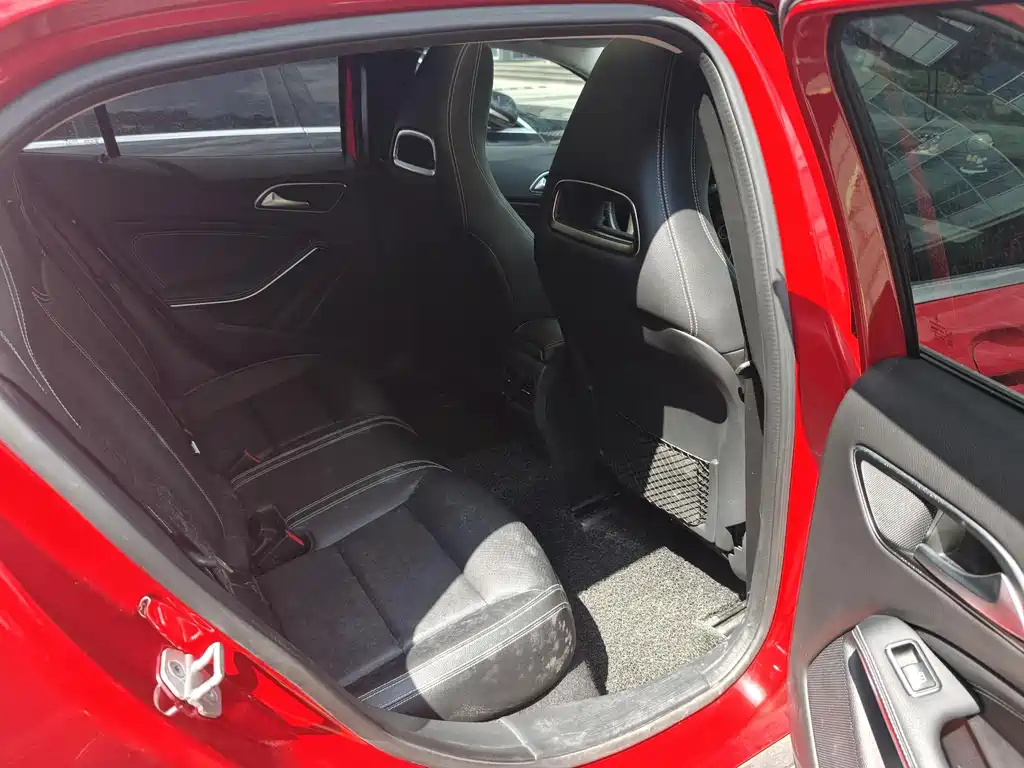 Mercedes-Benz GLA — миниатюра 7