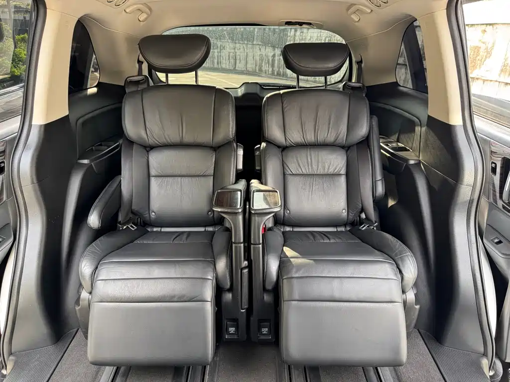 Honda Elysion — миниатюра 21