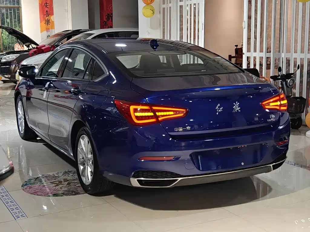 Hongqi H5 2018 30TD