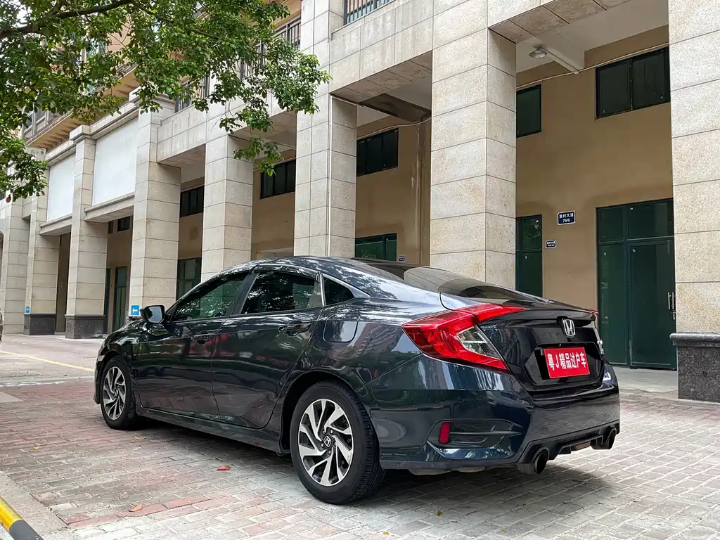 Honda Civic — миниатюра 11