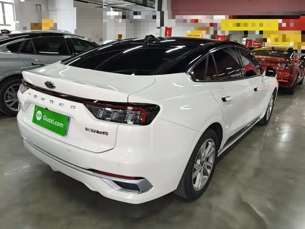Ford Mondeo — миниатюра 7