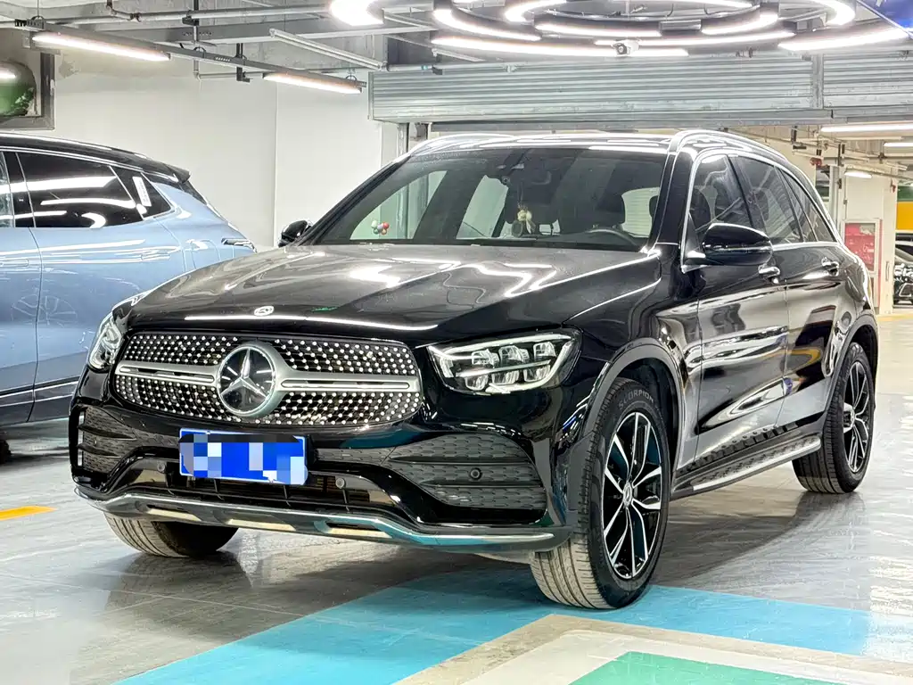 MERCEDES-BENZ GLC