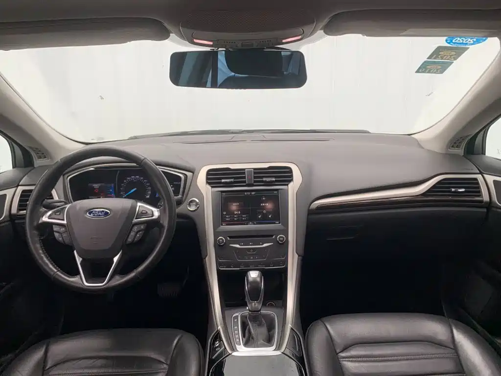 Ford Mondeo — миниатюра 10
