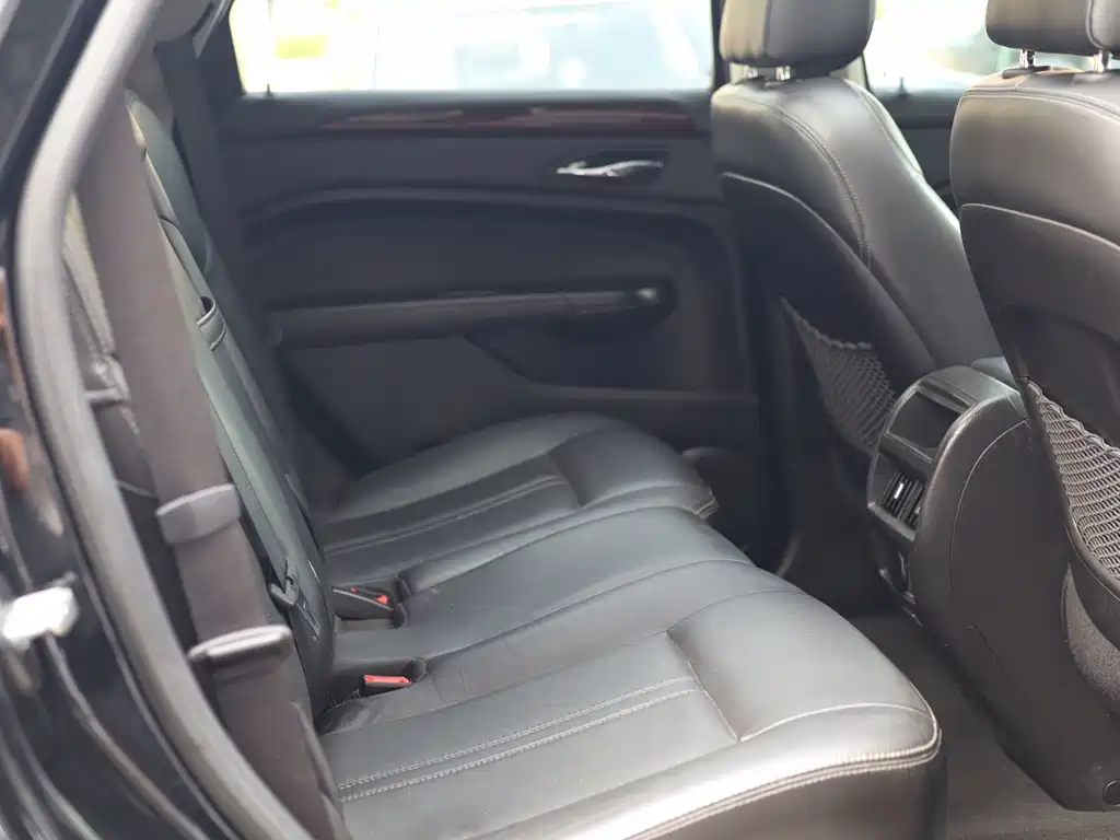 Cadillac SRX — миниатюра 29