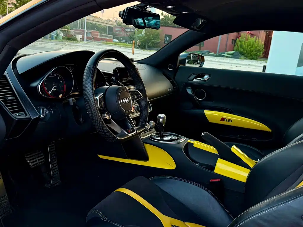 Audi R8 — миниатюра 5