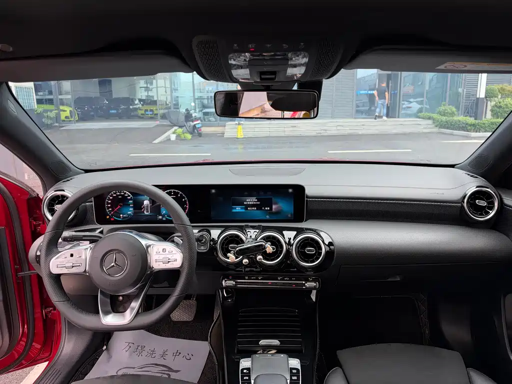 Mercedes-Benz A-Class — миниатюра 11