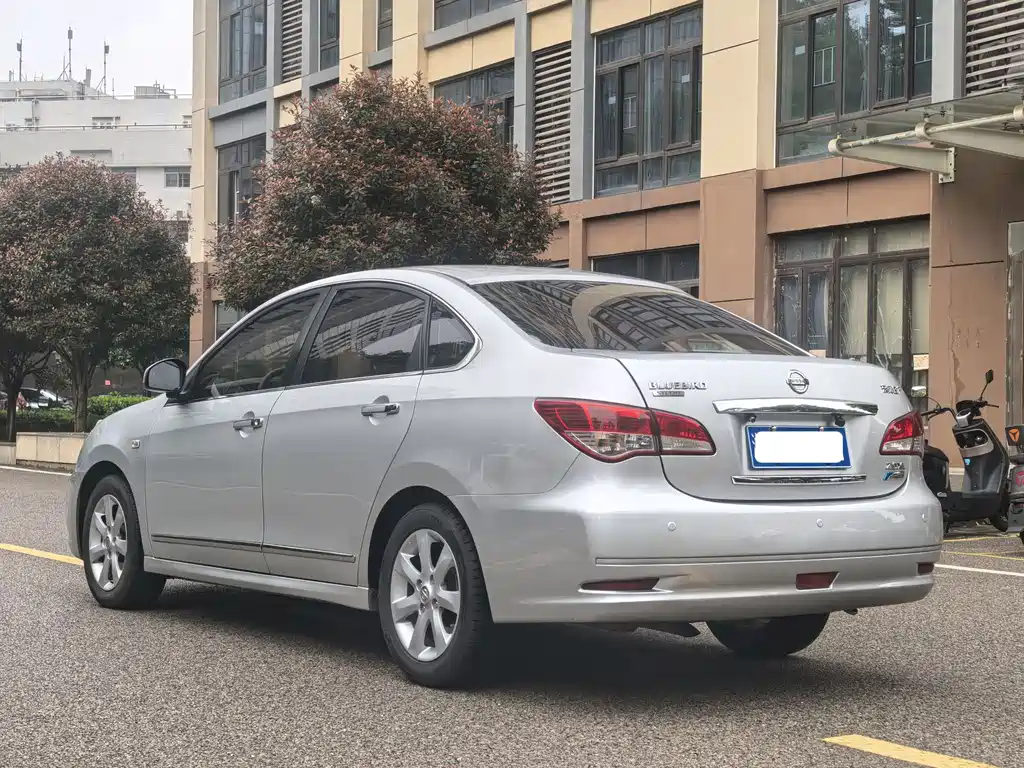 Nissan Sylphy — миниатюра 6
