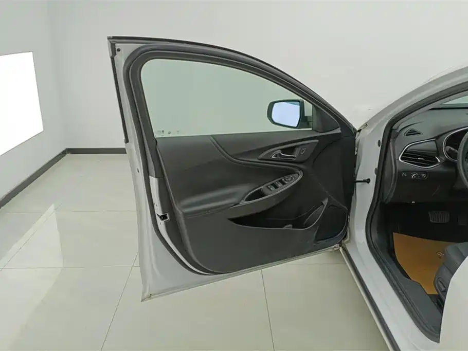 CHEVROLET MAI RUIBAO XL