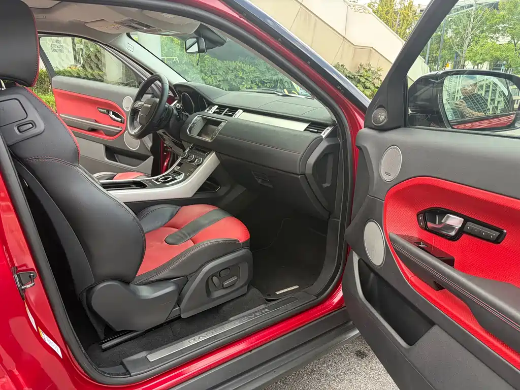 Land Rover Evoque (Import) — миниатюра 14