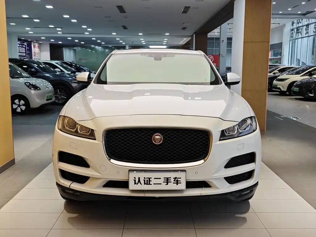 Jaguar F-Pace 2018 2.0T Premium