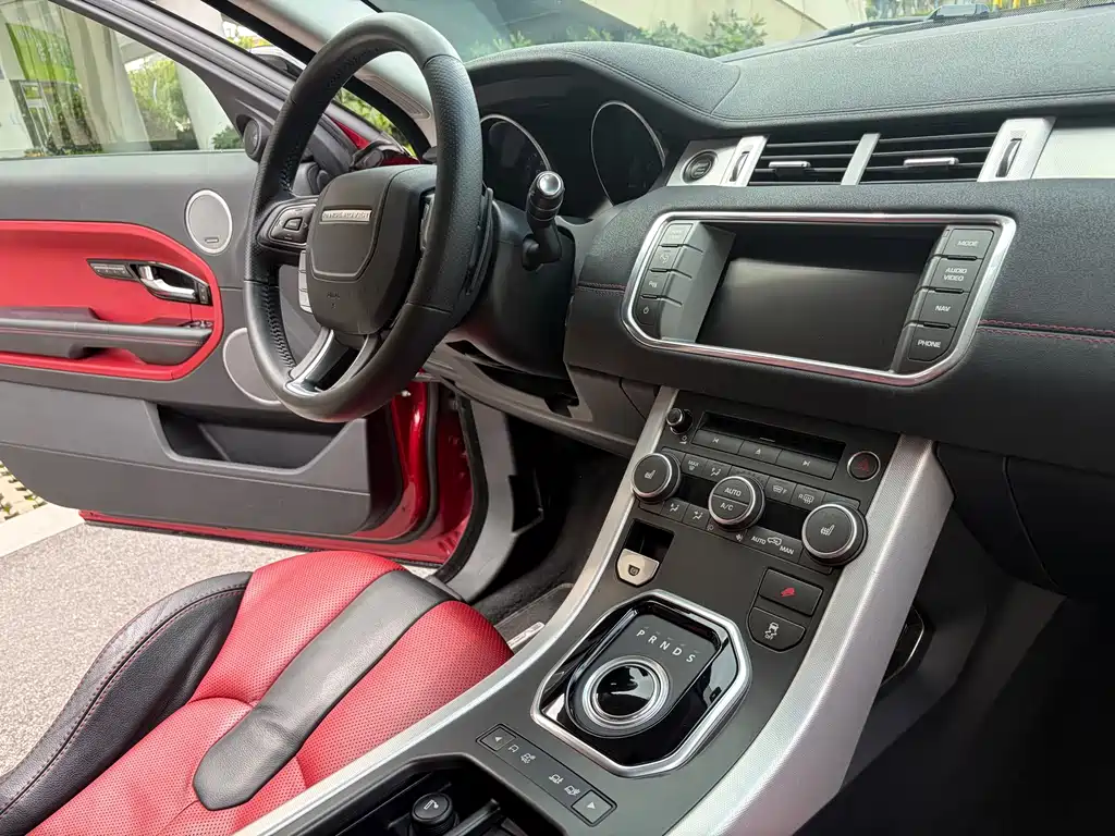 Land Rover Evoque (Import) — миниатюра 18