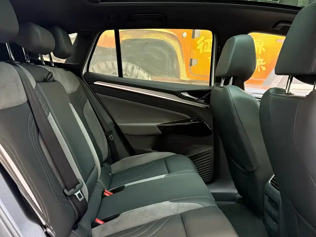 Volkswagen ID.4 Crozz — миниатюра 9