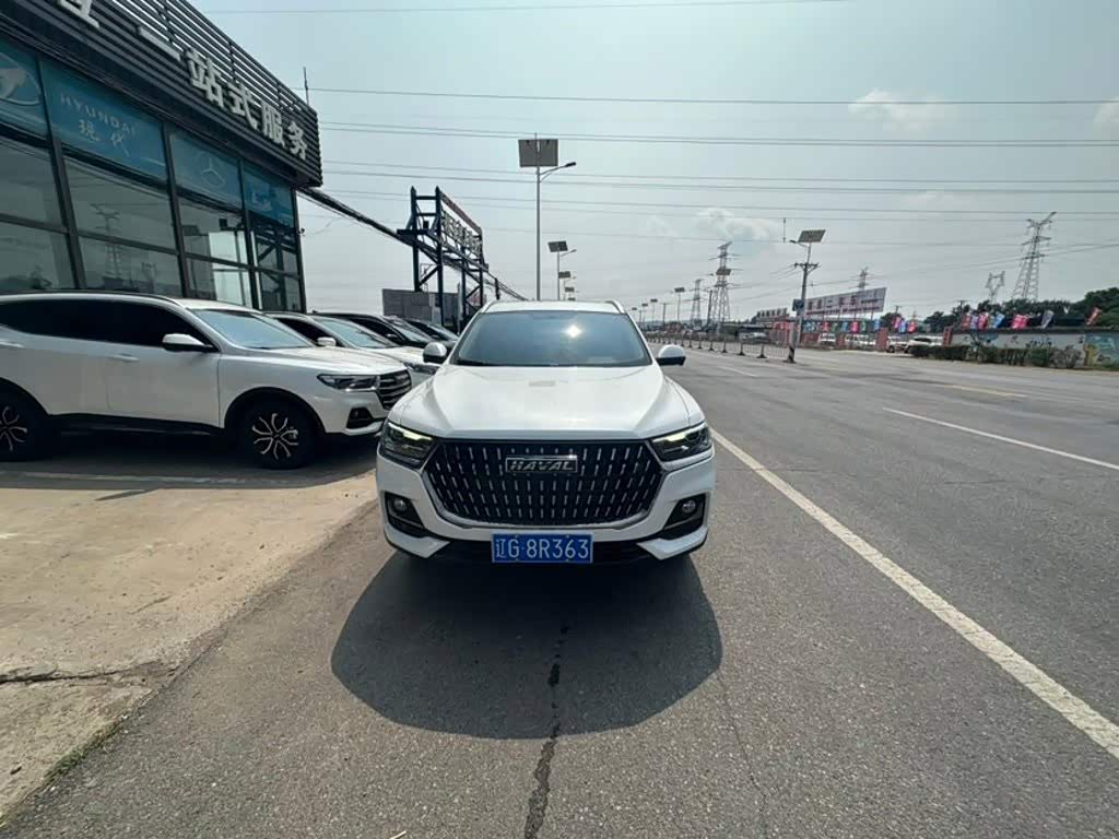 Haval Haval H6 1.5 л 2024 г. Белый, пробег 8400 км