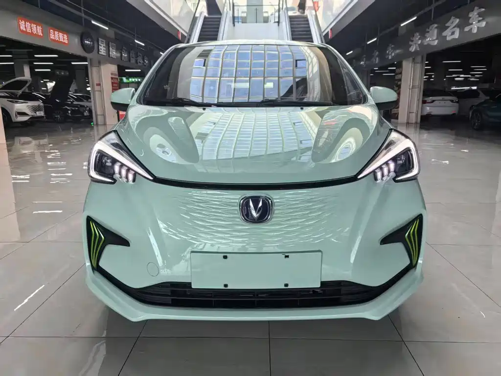 Changan Benben E-Star — миниатюра 2