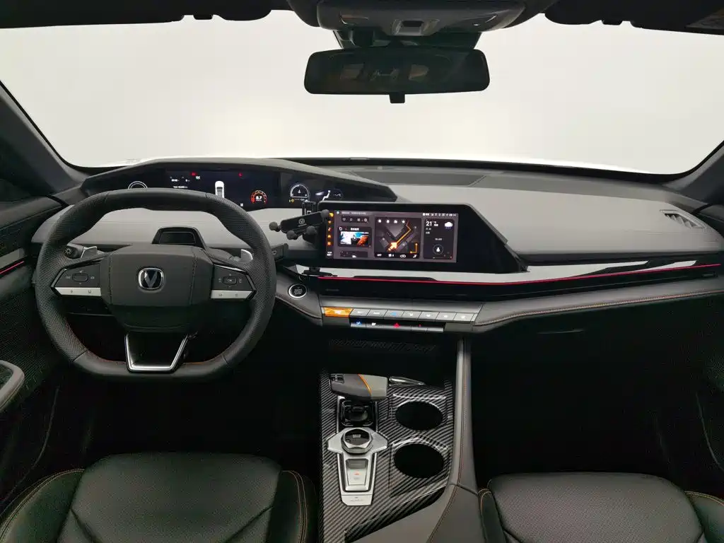Changan UNI-V — миниатюра 5