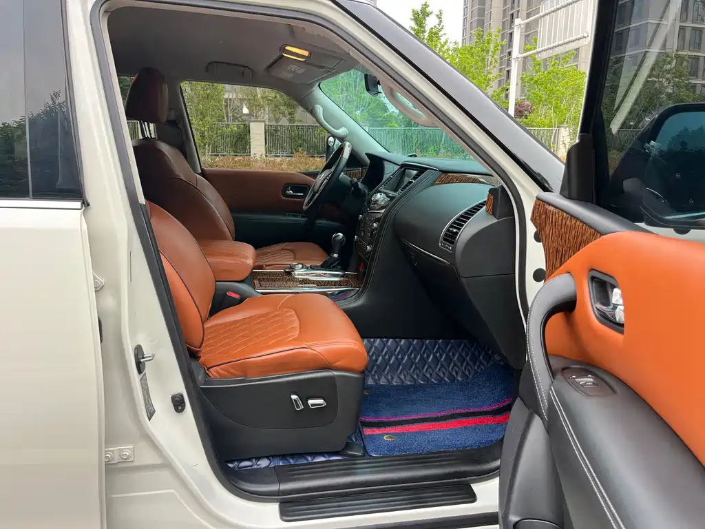 Nissan Patrol — миниатюра 11