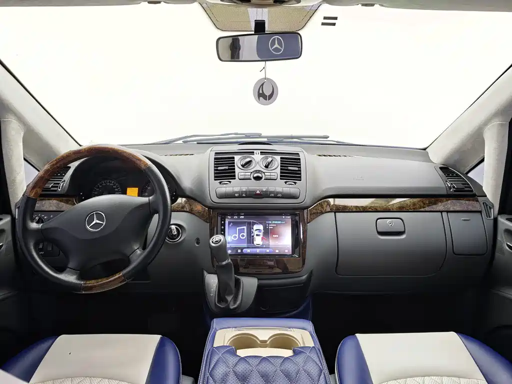 Mercedes-Benz Vito — миниатюра 13