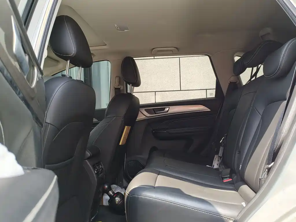 Haval M6 PLUS 1.5T DCT Premium Connected Type, фото 6